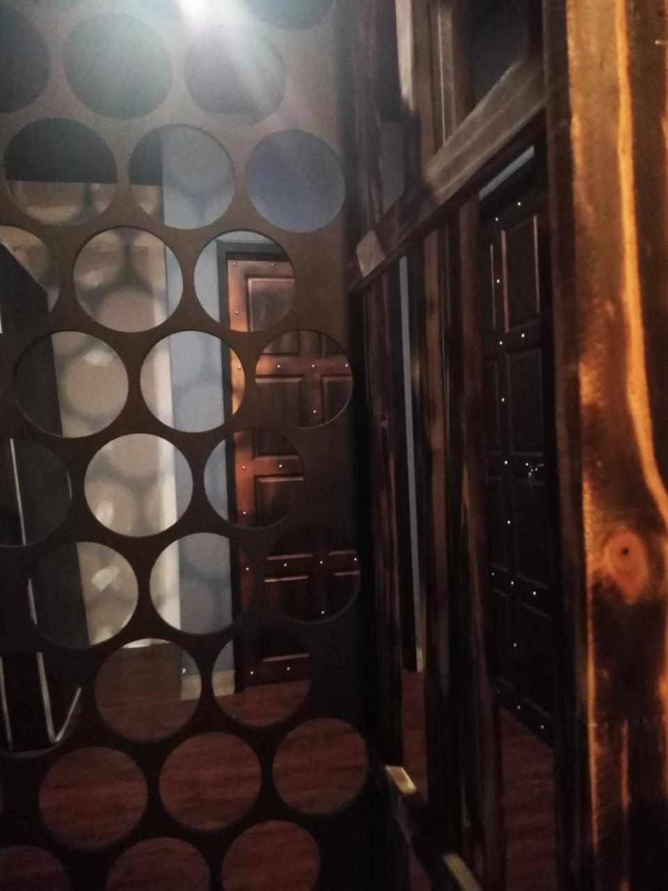 Chang Bed And Bar Hostel (Adults Only) 素叻他尼 外观 照片