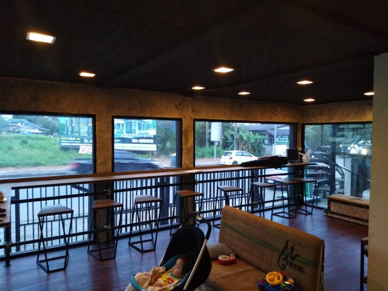 Chang Bed And Bar Hostel (Adults Only) 素叻他尼 外观 照片