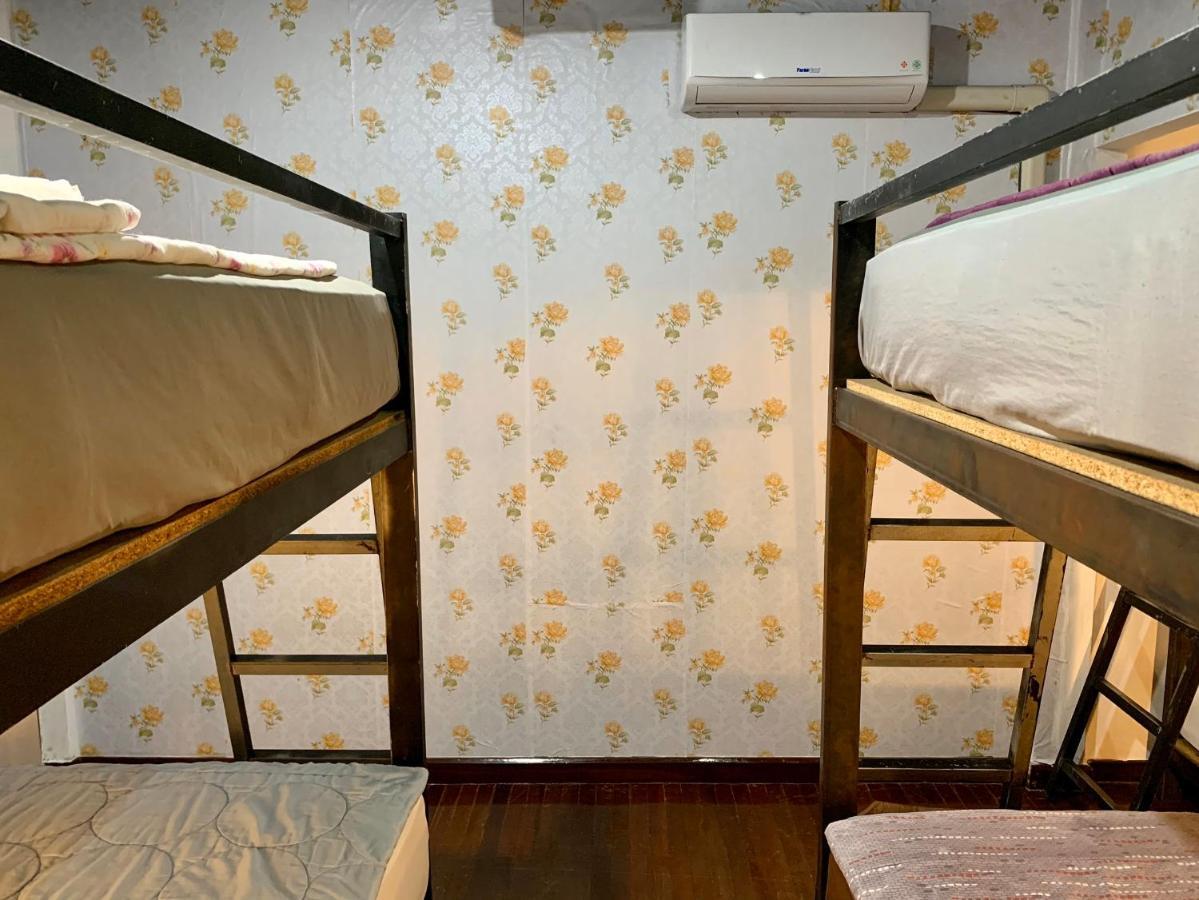 Chang Bed And Bar Hostel (Adults Only) 素叻他尼 外观 照片